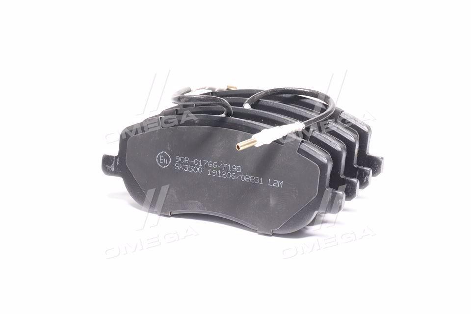Колодка гальм. диск. CITROEN C8, PEUGEOT 807 передн. (вир-во LPR) 05P831 UA59