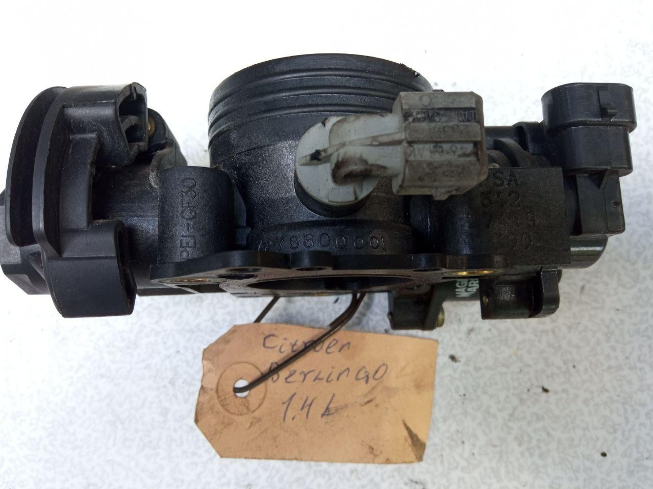 Дросельна заслінка Citroen Berlingo 1.4L PSA 642 2749 / 7278800001
