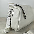Уцінка! Шкіряна сумка бочонок із широким текстильним ремінцем С37-КТ-4230 Біла, фото 4