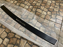 Накладка на бампер з загином для SsangYong Korando з 2010 р. (Nataniko Carbon)