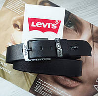 Мужской кожаный ремень для джинсов Levis черный