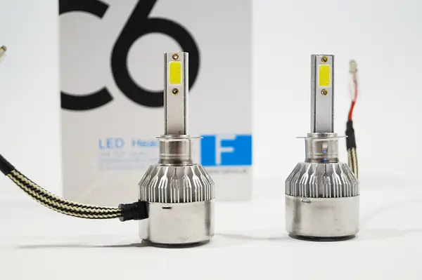 Світлодіодні лампи LED H1 12 V-24 V C6 6000 K 3800L радіатор із вентилятором