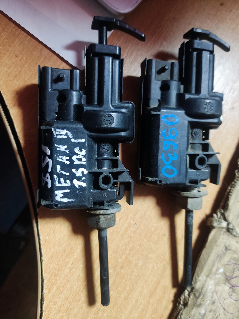 Замок лючка бензобака RENAULT MEGANE III Clio III 8200305732 09630 (ID ...