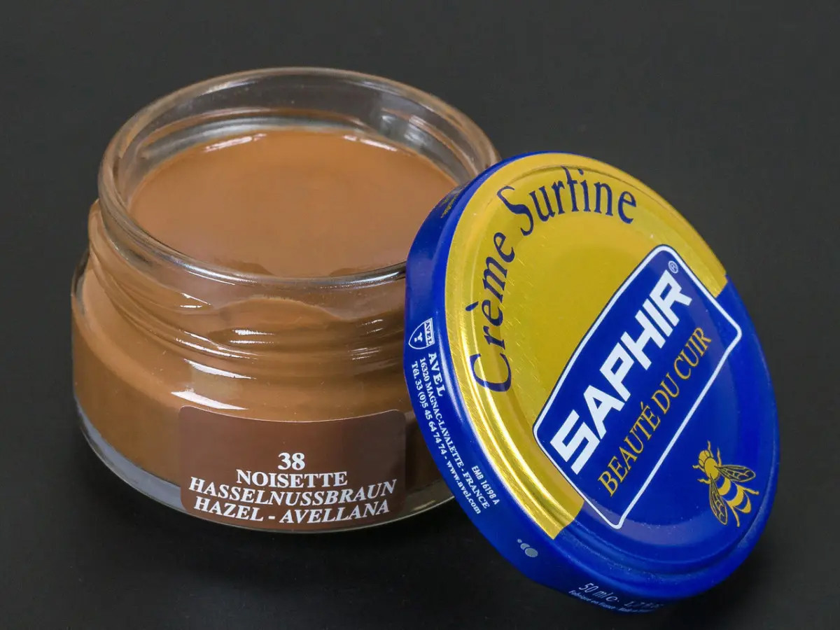 Зволожуючий крем для Взуття Saphir Creme Surfine лісовий-горіх