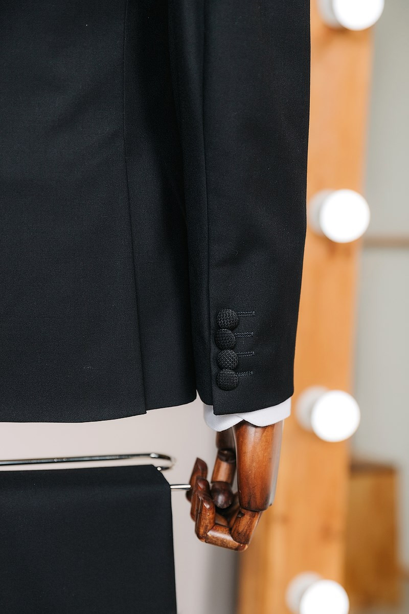 Мужской черный классический костюм смокинг пиджак брюки и жилет 48 - фото 4 - id-p2002192038
