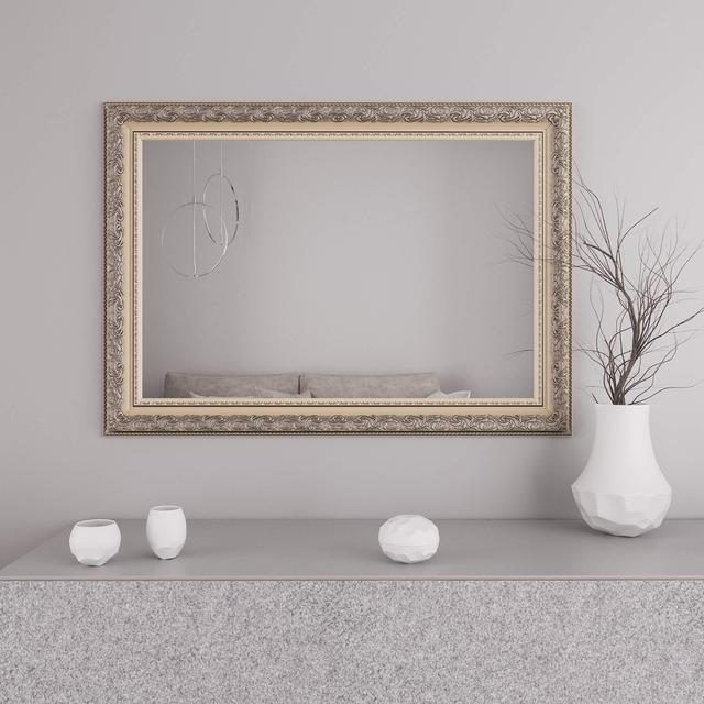 дзеркало настінне в бежевій рамі в коридор ванну кімнату передпокій спальню дзеркало настінне в бежевій рамі в коридор ванну кімнату передпокій спальню