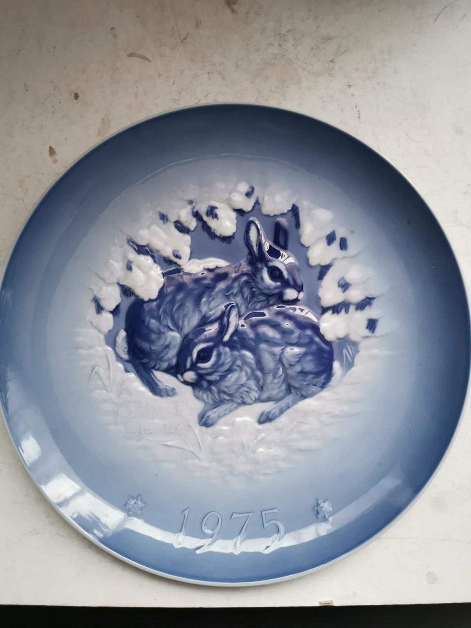 Колекційна, Фарфорова тарілка Зайці1975, фото 1