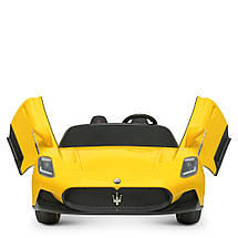 Дитячий електромобіль Bambi M 4993EBLR-6 Maserati акумуляторний на пульті управління двомісний Жовтий, фото 4