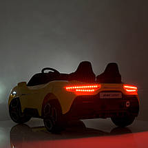 Дитячий електромобіль Bambi M 4993EBLR-6 Maserati акумуляторний на пульті управління двомісний Жовтий, фото 6