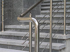 Поручень на сходинки сходи з нержавійки Поручні з нержавіючої сталі