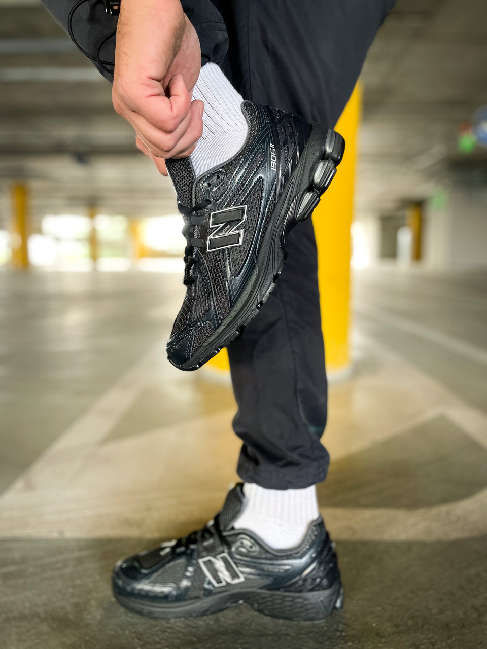 New Balance 1906R Black Metallic Silver