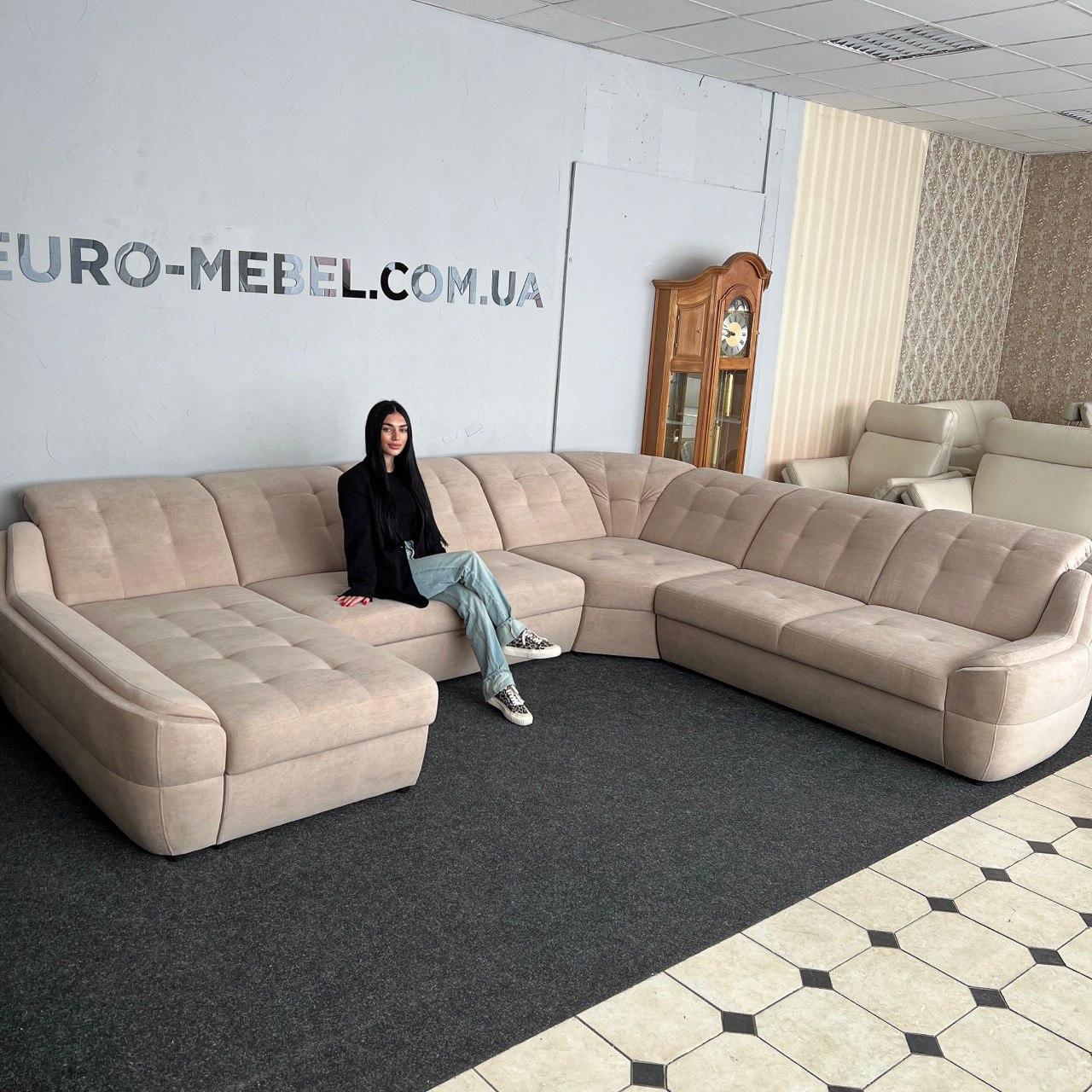 Новий великий розкладний кутовий диван