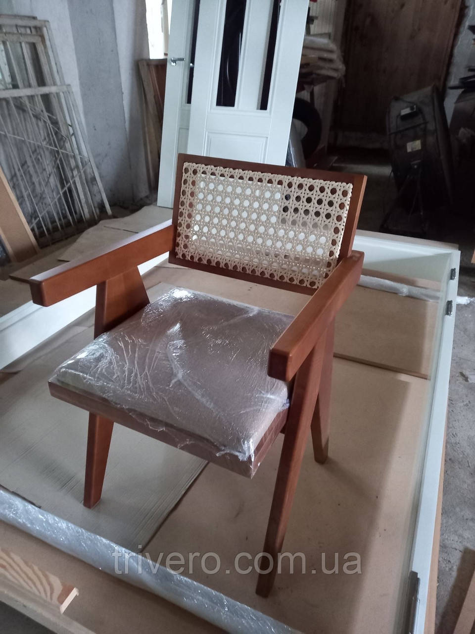 Дизайнерський стілець із натурального дерева, фото 1