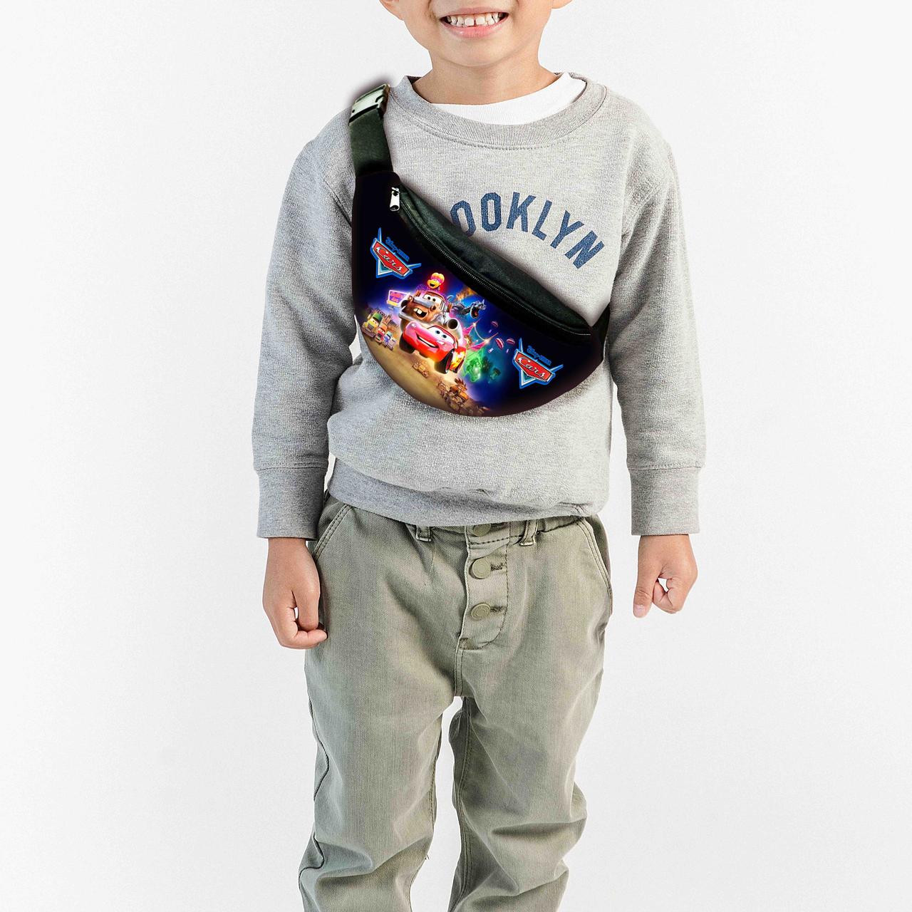 Сумка-бананка дитяча Тачки Блискавка Маквін з принтом, 32х15см, сумка для хлопчика через плече (0247), фото 1