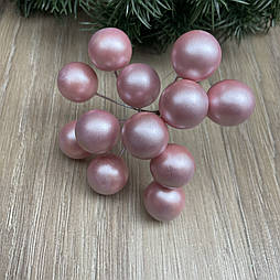 Перли гілочки ягід рожеві