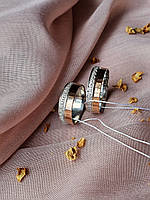 Серебряное обручальное кольцо с золотыми накладками и фианитами
