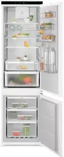Холодильник з морозильною камерою Electrolux ENP7MD19S