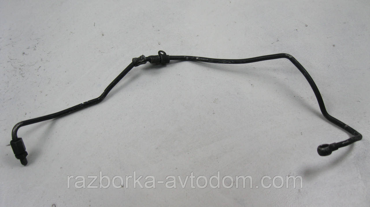 Трубка подавання оливи в турбіну VW Passat B5 (1997-2000) OE:038145771L