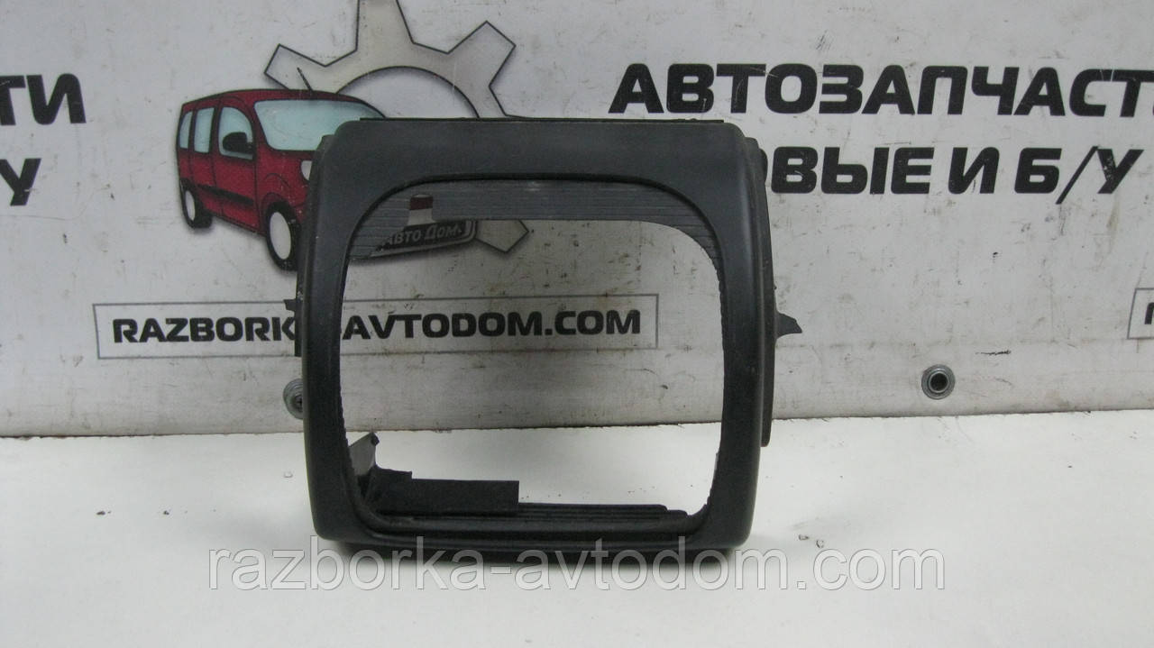 Кожух кермової колонки VW Passat B5 (1997-2000), Audi A4 B5 (1996-2000) OE:3B1858345B
