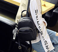 Женский мини рюкзачок с меховым брелком маленький рюкзак эко кожа