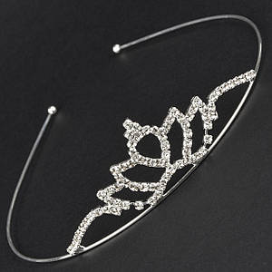 Діадема корона срібляста металева на тонкому обідку квіточок із білими сапфірами висота 3 см