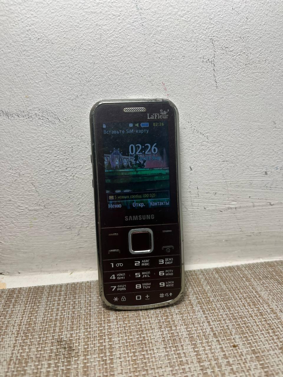 Мобільний телефон Samsung C3530