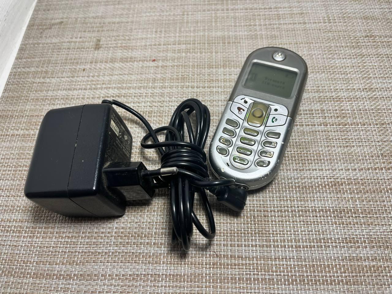 Мобільний телефон Motorola C205