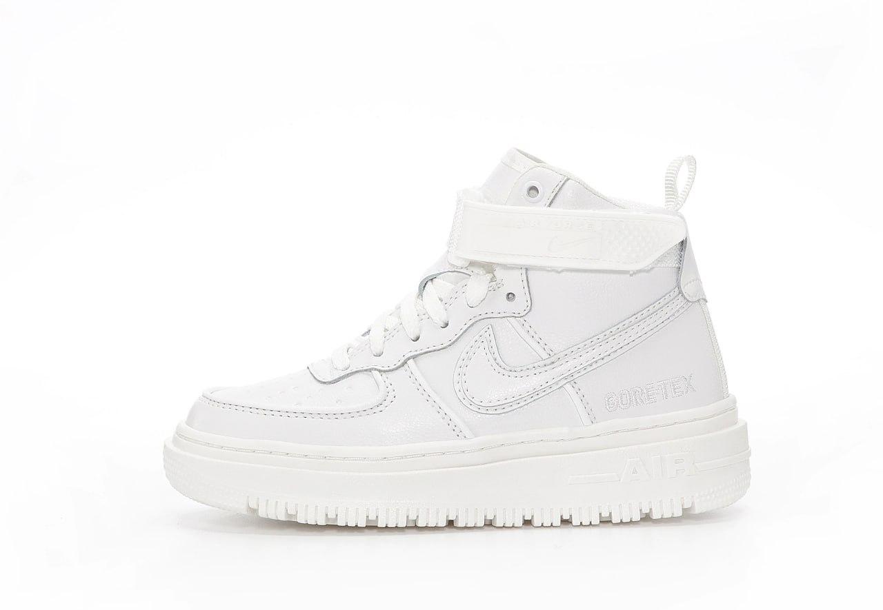 Зимові Жіночі Кросівки Nike Air Force 1 Luxe GoreTex Winter White / Найк Аїр Форс 1 Люкс Гор Текс Білі