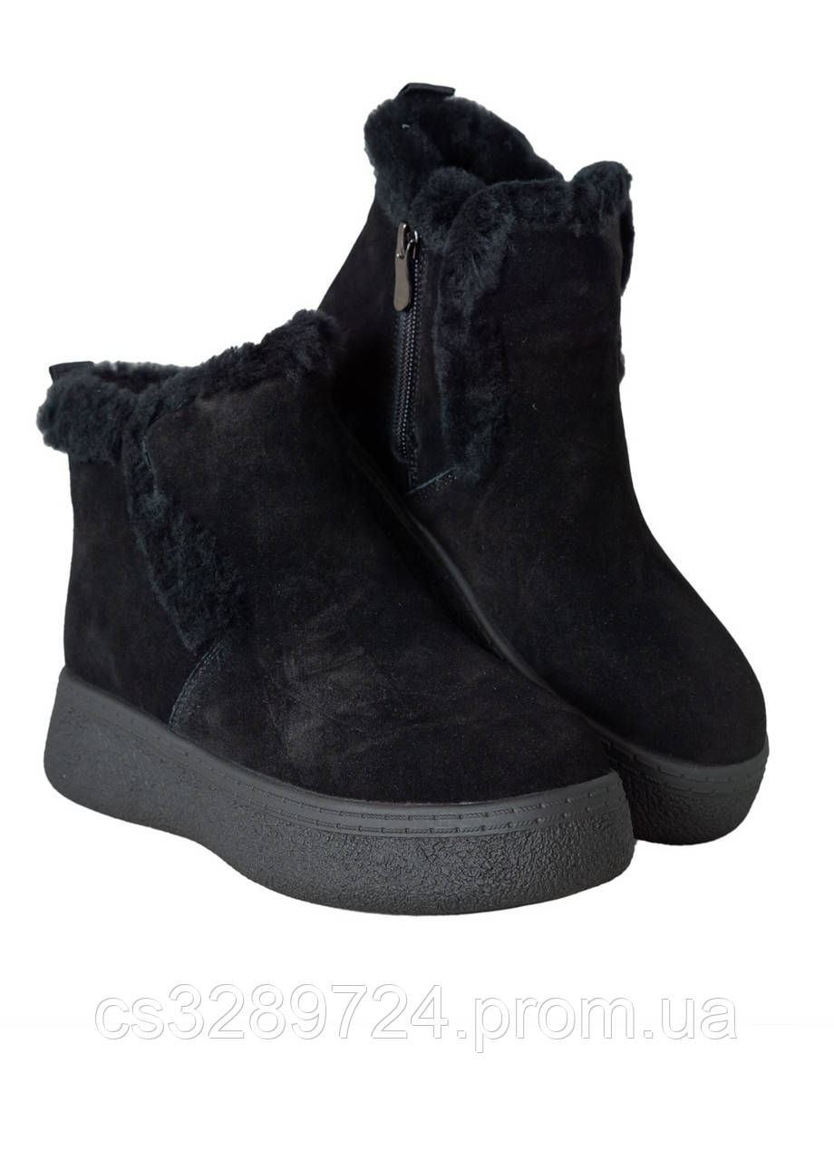 Жіночі замшеві черевики чорного кольору Lifexpert 32628