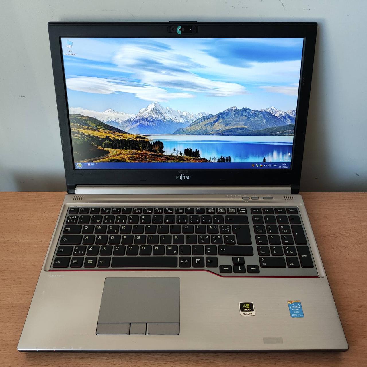 Игровой ноутбук Fujitsu Celsius H730 15.6” FHD/IPS i7-4800MQ 4 ядра/16 GB DDR3/SSD 256Gb/Nvidia Quadro K2100M2Gb/WebCam