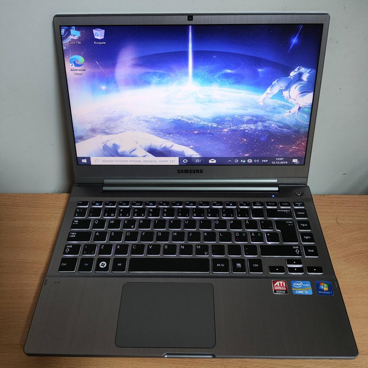 Ноутбук б/в Samsung Chronos NP700Z3A-S03SE 14" i5-2430M/6Gb DDR3/ 128 GB SSD/Radeon HD 6400M, фото 1