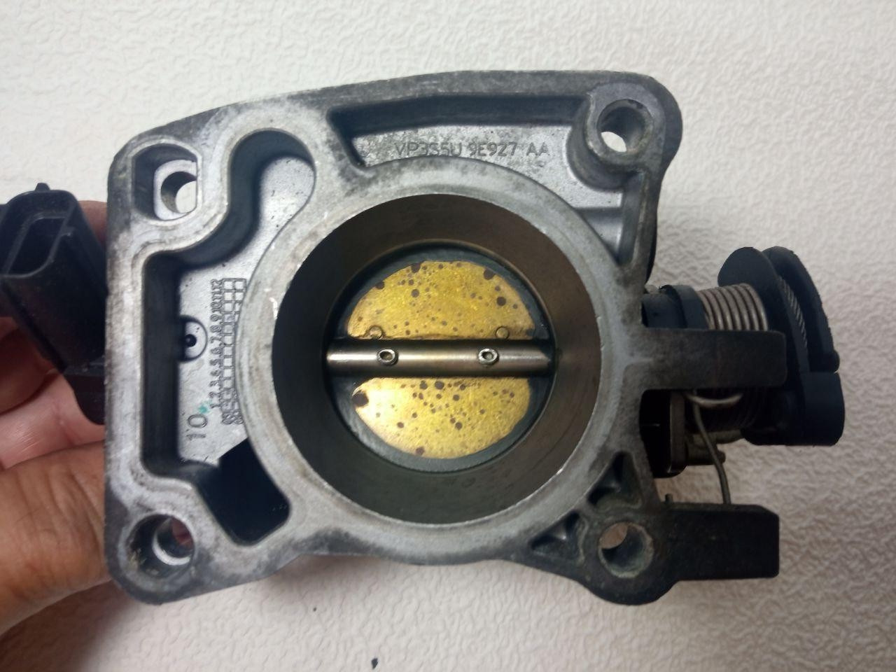 Дросельна заслінка Ford Focus VP3S5U 9E927 AA / S302240034