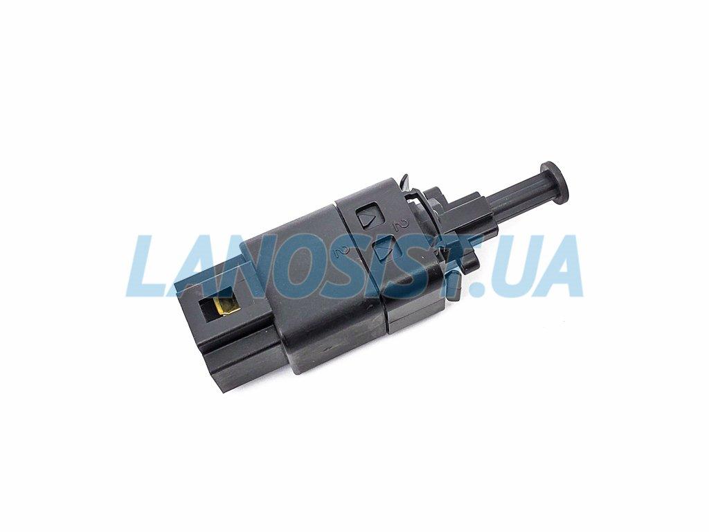 Датчик стоп сигналу Авео Лачетті (МКПП) OEM 95368628