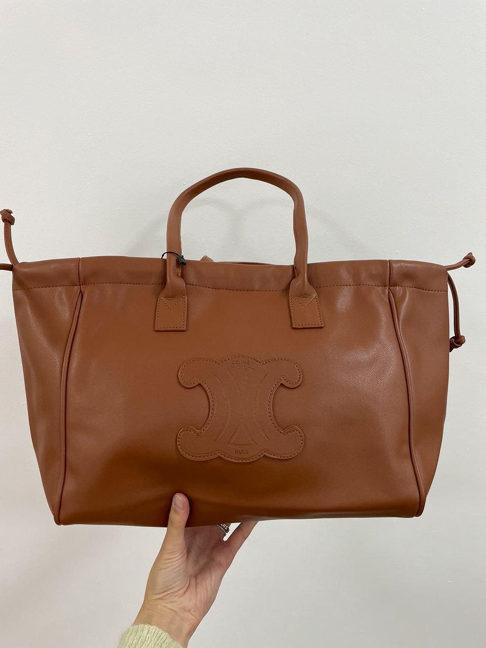 Жіноча сумка-шопер Celine Cabas Drawstring Cuir Triomphe in Smooth Calfskin Tan Brown (коричнева) KIS16015 топ, фото 1