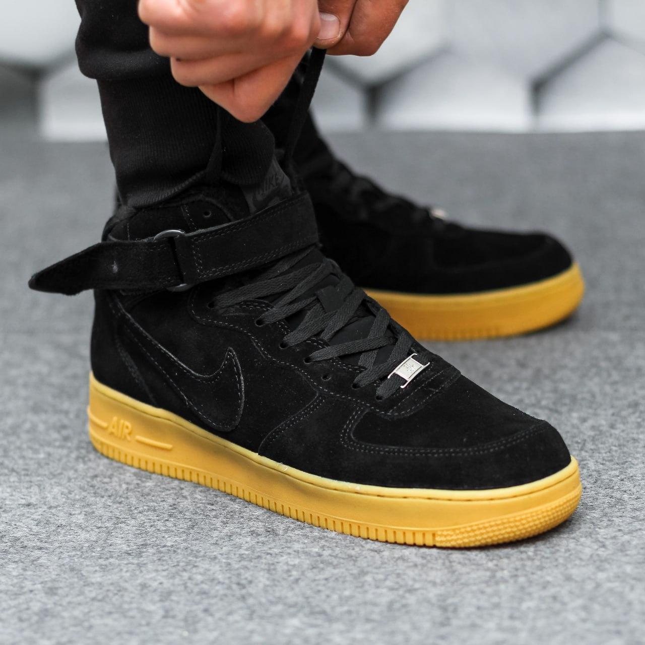 Чоловічі зимові кросівки Nike Air Force Winter (чорні) стильні теплі високі замшеві кроси на хутрі KIT1203 топ, фото 1