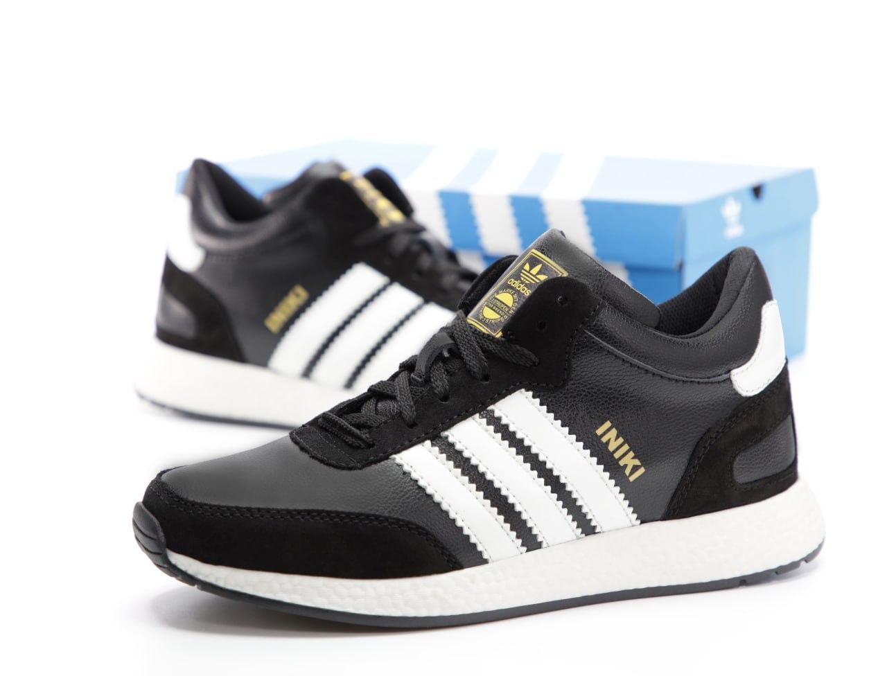 Чоловічі зимові кросівки Adidas INIKI mid Winter (чорні з білим) короткі спортивні кроси з хутром К14479 топ, фото 1