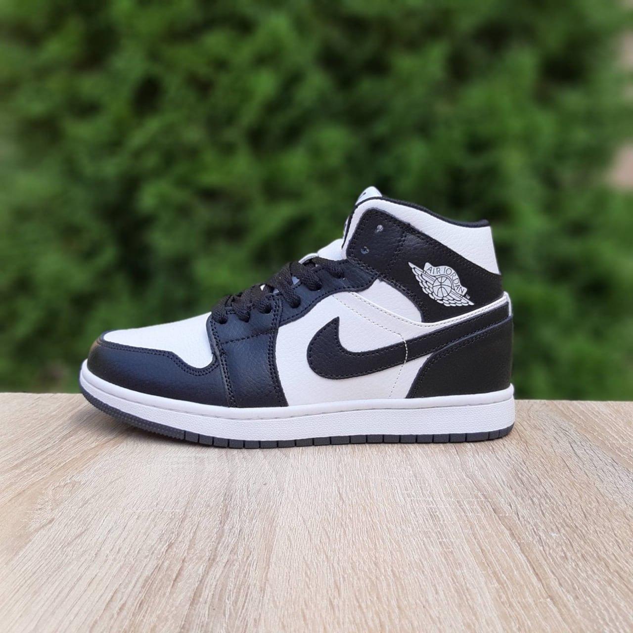 Чоловічі зимові кросівки Nike AIR Jordan 1 (білі з чорним) модні повсякденні кроси 4031 Найктоп, фото 1