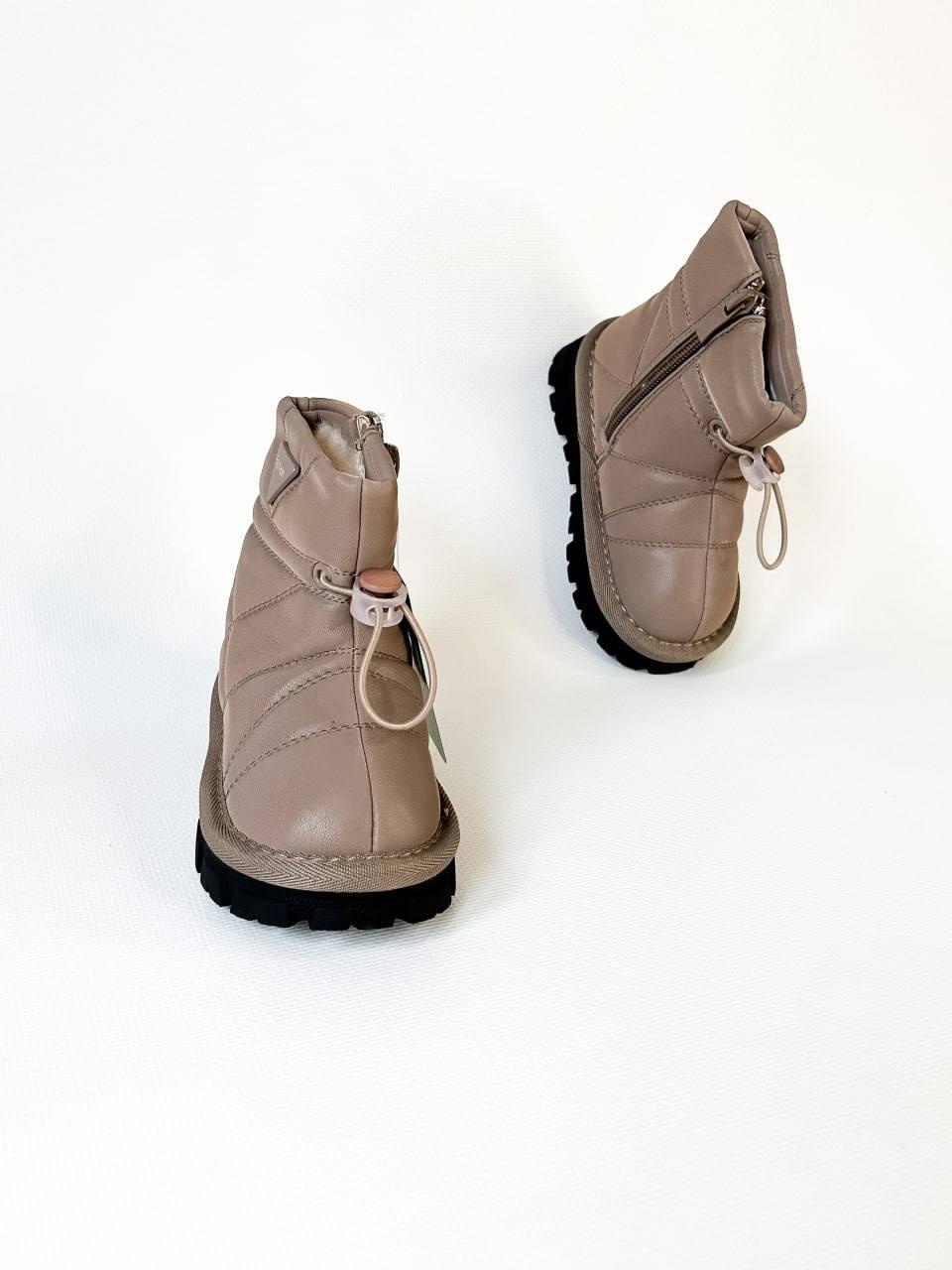 Дитячі зимові черевики  натуральне хутро  бежевий колір на дівчинку 31 р Дитяче зимове взуття