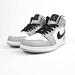 Жіночі зимові кросівки Nike Air Jordan 1 (сірі з білим і чорним) високі теплі кеди на хутрі O3992 топ, фото 9