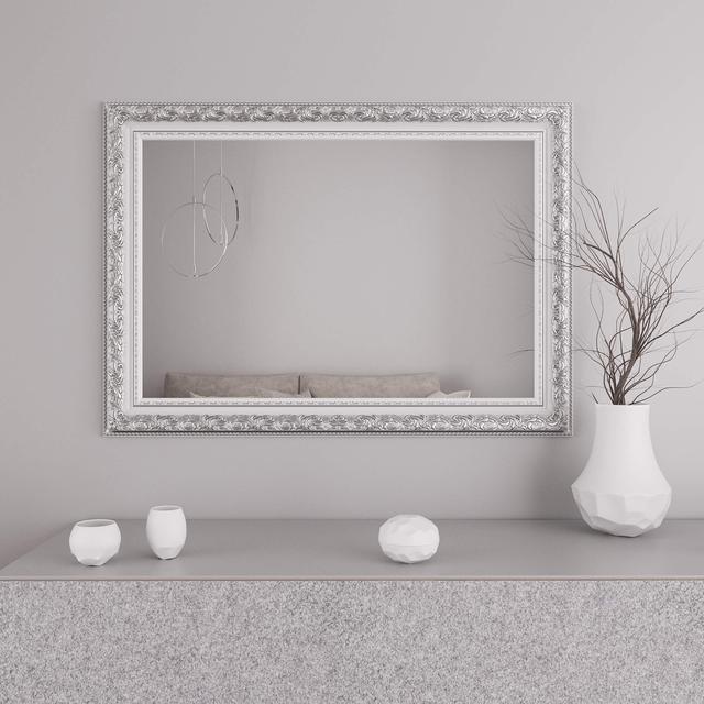 Настінне дзеркало у білій рамі з патиною срібла Black Mirror