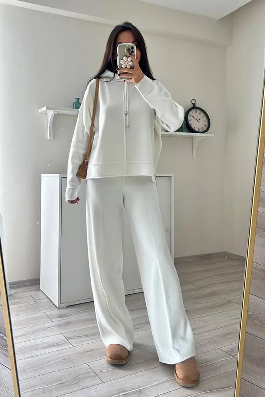 Теплий костюм вільний светр із високим коміром і розкльошені штани (р. 42-48) 2103234, фото 1