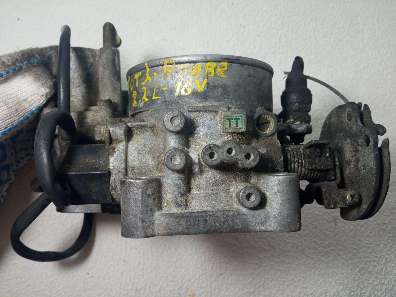 Дросельна заслінка Ford Probe 2.2L GF-0910 0820 / E0T20 / F287 / 16V
