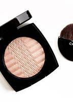 Лимитированый хайлайтер chanel plisse lumiere de chanel illuminating powder