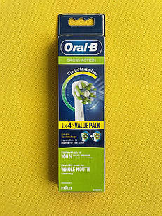 Насадки для електричної зубної щітки Oral-B Cross Action 4 шт.