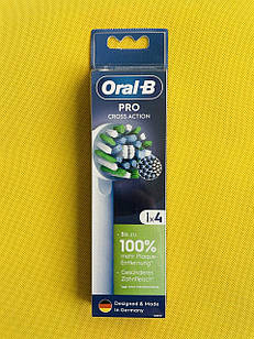 Насадки для електричної зубної щітки Oral-B PRO Cross Action 4 шт.