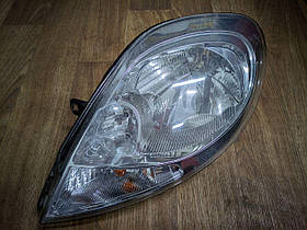 Фара передня ліва (білий поворот) Renault Trafic, Opel Vivaro 2006-2014, 8200701354 (Б/У)