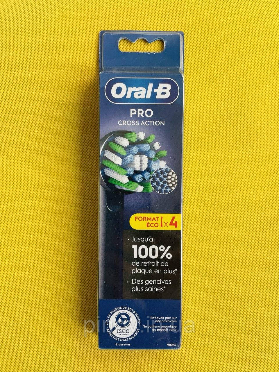 Насадки для електричної зубної щітки Oral-B PRO Cross Action Black 4 шт.
