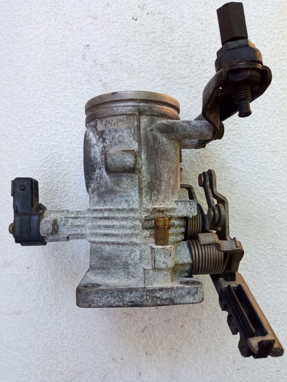 Дросельна заслінка BMW E36 1727364 / 1 727 364, фото 1
