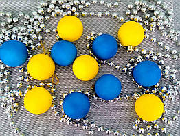 Новорічні гірлянди та інші аксесуари до нового року