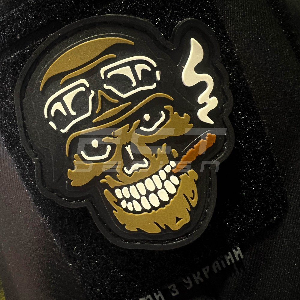 Шеврон/патч гумовий ПВХ Череп з цигаркою